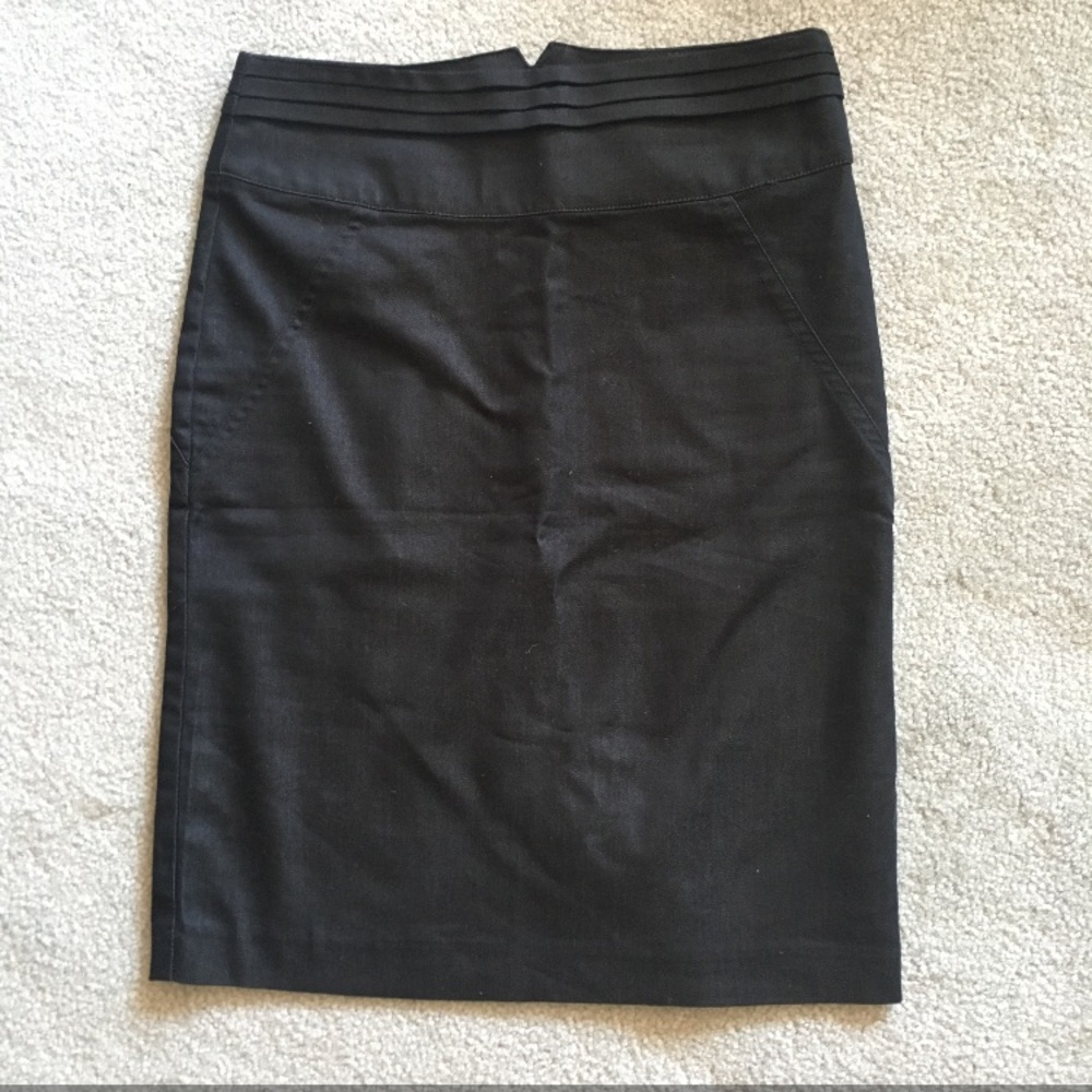 Black pencil skirt